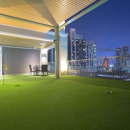 V Residence Serviced Apartment Bangkok Bagian luar foto